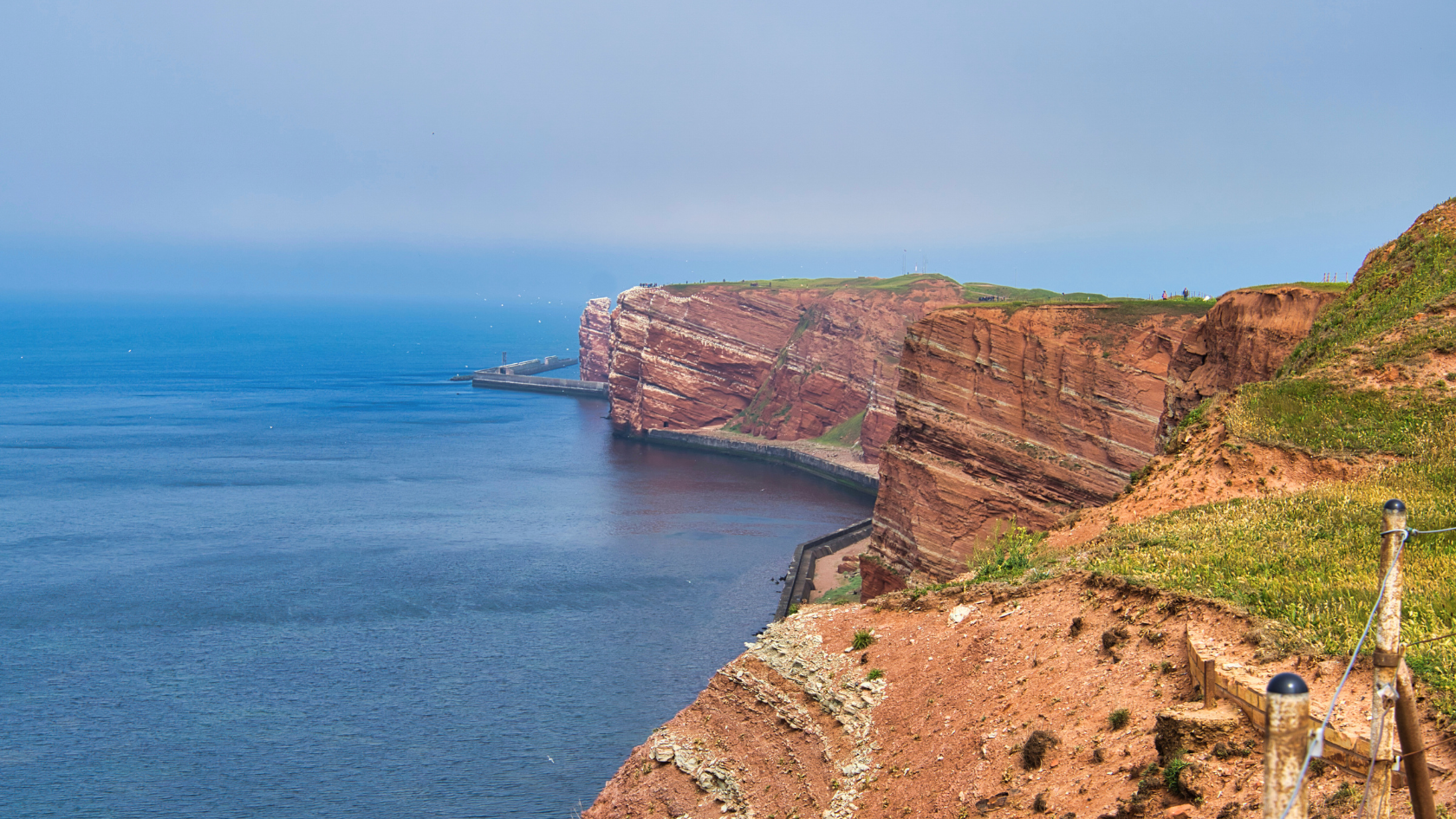 Die roten Felsen auf Helgoland, eine der schönsten deutschen Inseln
