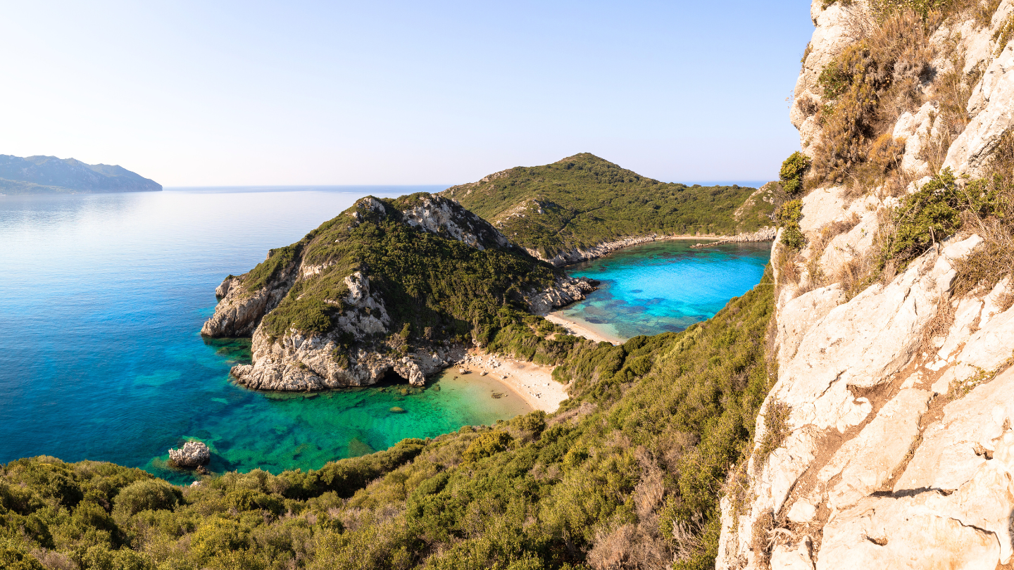 Der spektakuläre Zwillingsstrand Porto Timoni auf Korfu