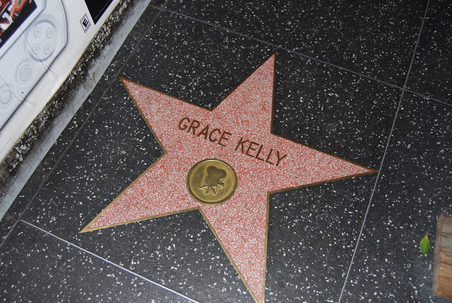 Hollywood Walk of Fame mit Sternen berühmter Persönlichkeiten - Top Sehenswürdigkeiten von Los Angeles